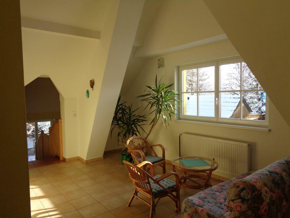 Pension Himmelreich Ternitz Buitenkant foto